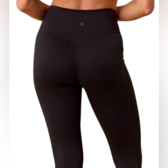 Blogilates Women's Crisscross High-Rise
Leggings - Picture 5 of 7
